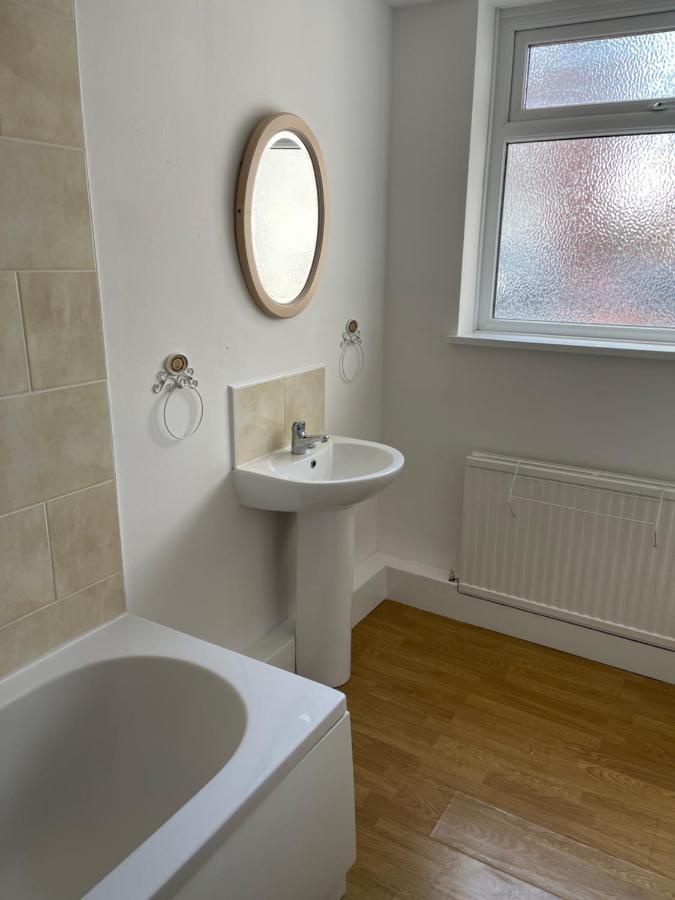 Spacious, Sleeps 17, 3 Bathrooms, Parking, Mansfield Eksteriør bilde