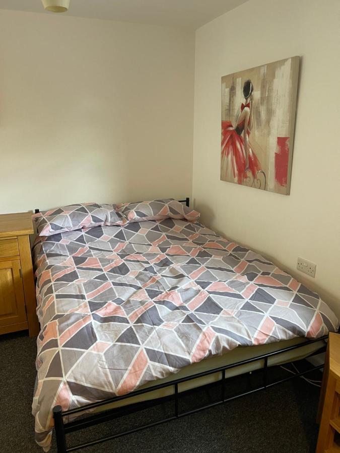 Spacious, Sleeps 17, 3 Bathrooms, Parking, Mansfield Eksteriør bilde