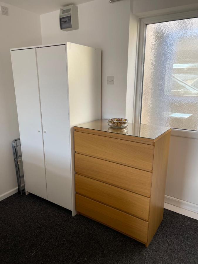Spacious, Sleeps 17, 3 Bathrooms, Parking, Mansfield Eksteriør bilde